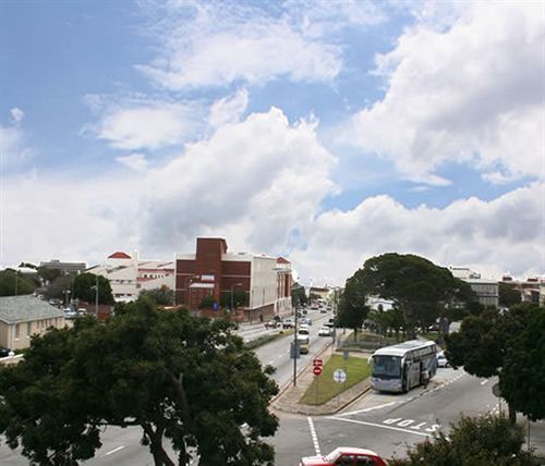 10 On Cape Self Catering Apartments Port Elizabeth Exterior photo